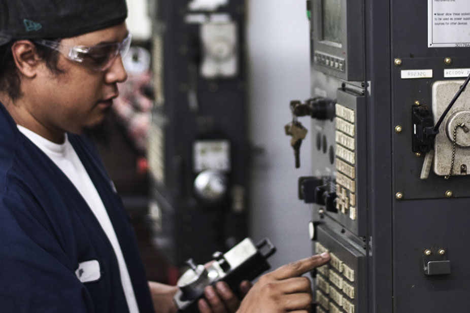 Altanova Manufacturing - At Work CNC